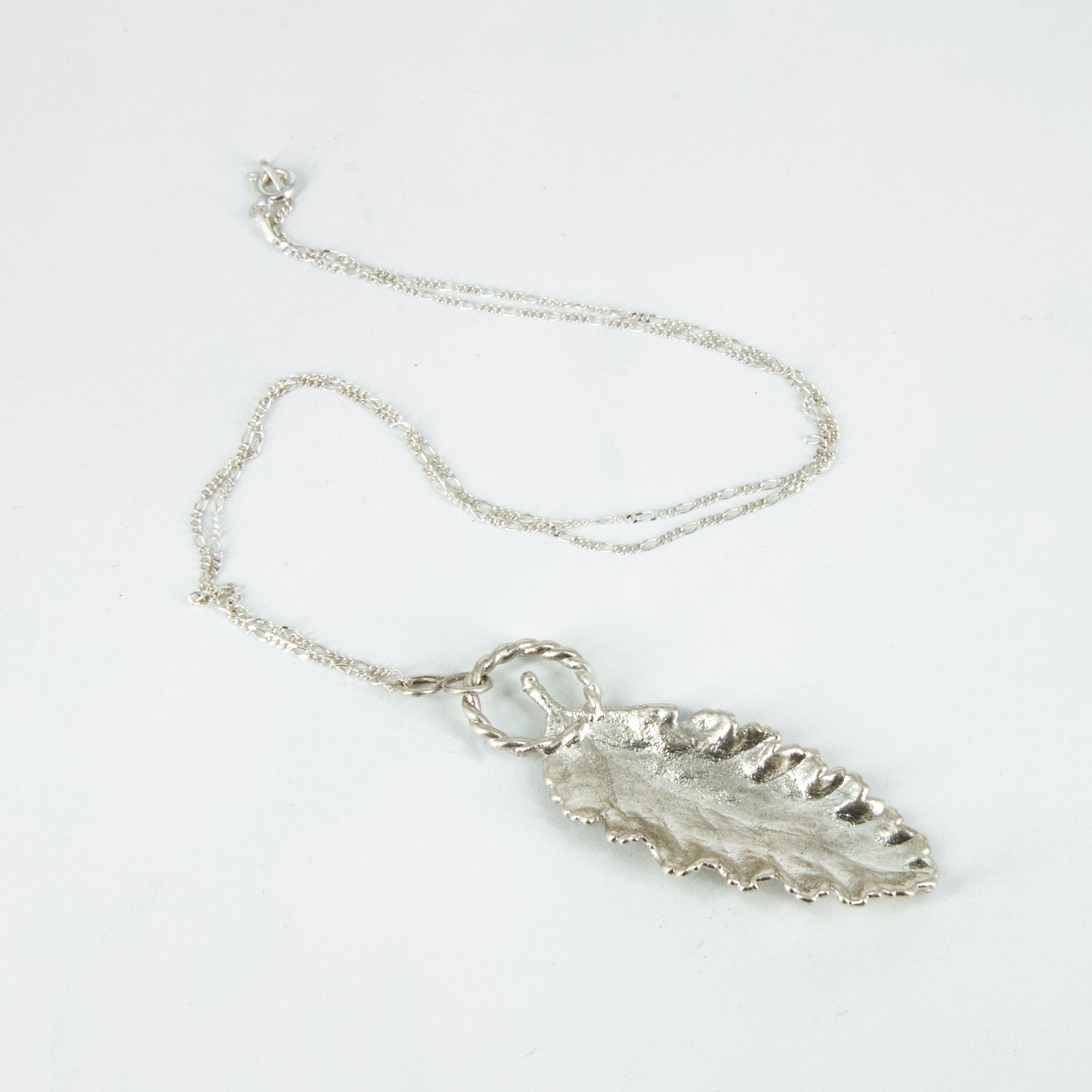 Colgante hoja de hualle