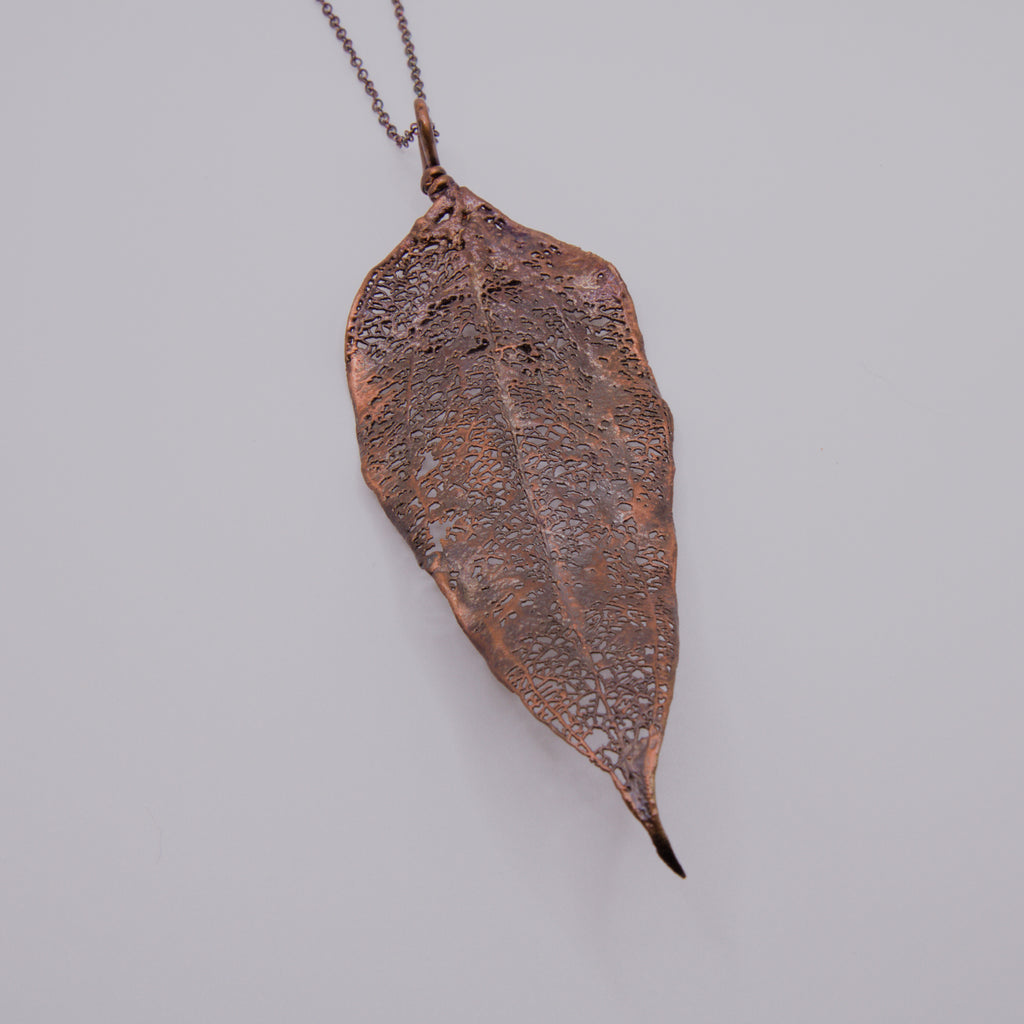 Colgante hoja copihue cobre 2
